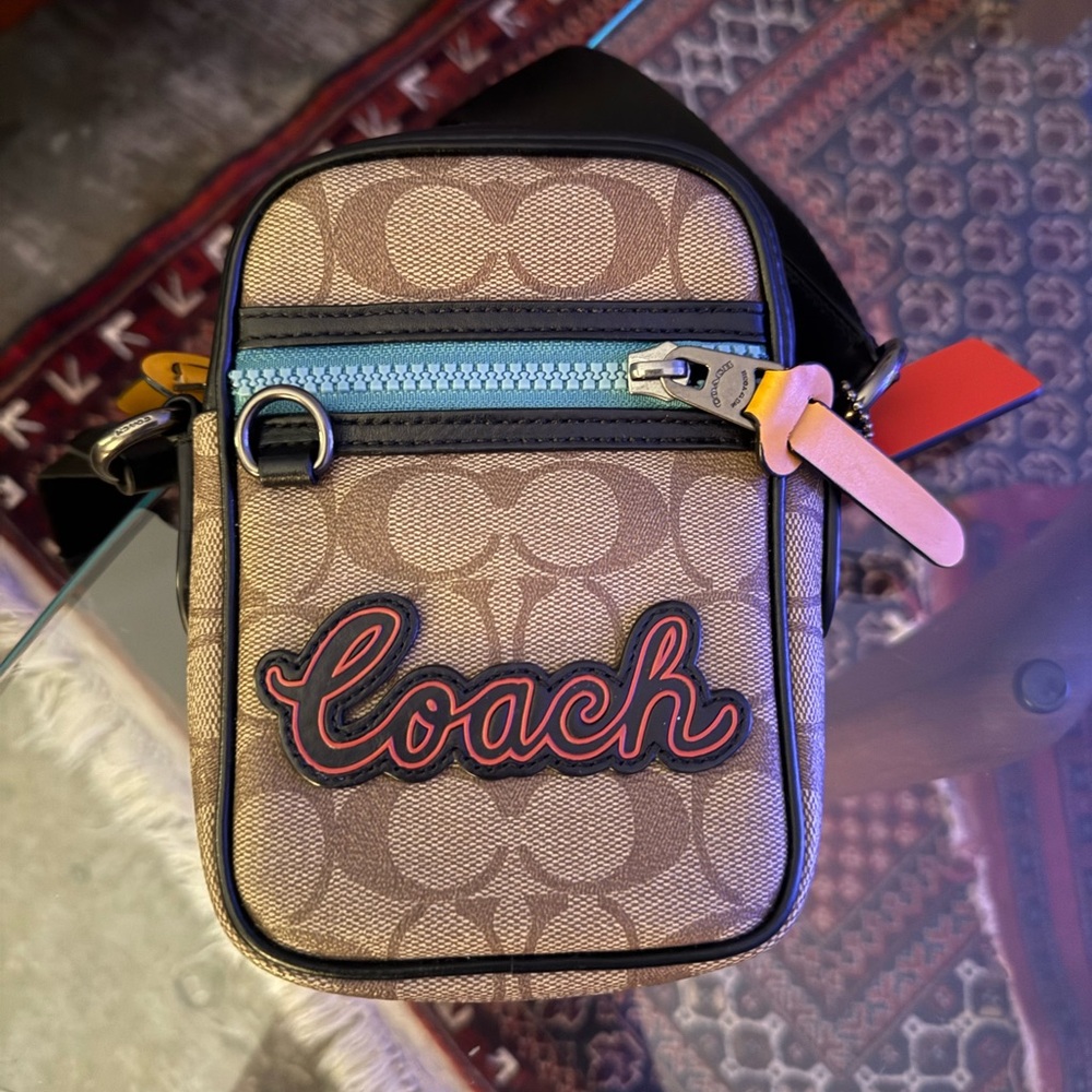 NWOT Coach Terrain Crossbody In Signature Canvas | Classic Modern Color